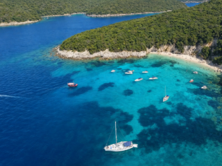 boats allegria,exclusive yacht vacations,Blue Lagoon ,Pisina Beach, Sivota , turquoise beach, crystal clear water, turquoise water, inflatable boat,rib boat,boat trip,sea excursion,attractions,allegria,canvas by mitsis messonghi, messonghi,moraitika